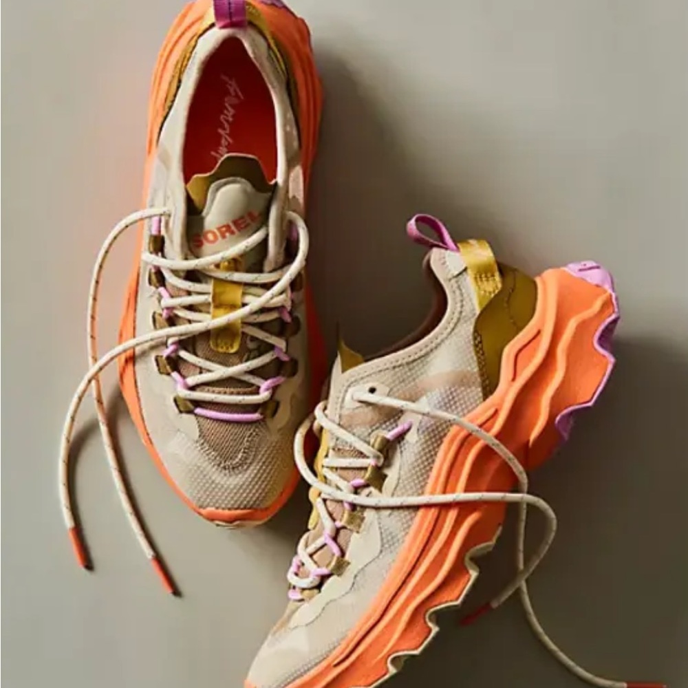 free people NEW Movement x SOREL Kinetic Breakthru Tech Sneakers 6.5